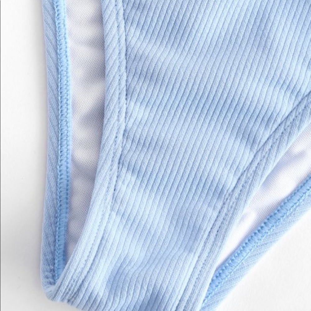 Zaful Ribbed Hook Steing Bikini Set - Picture 4 of 4